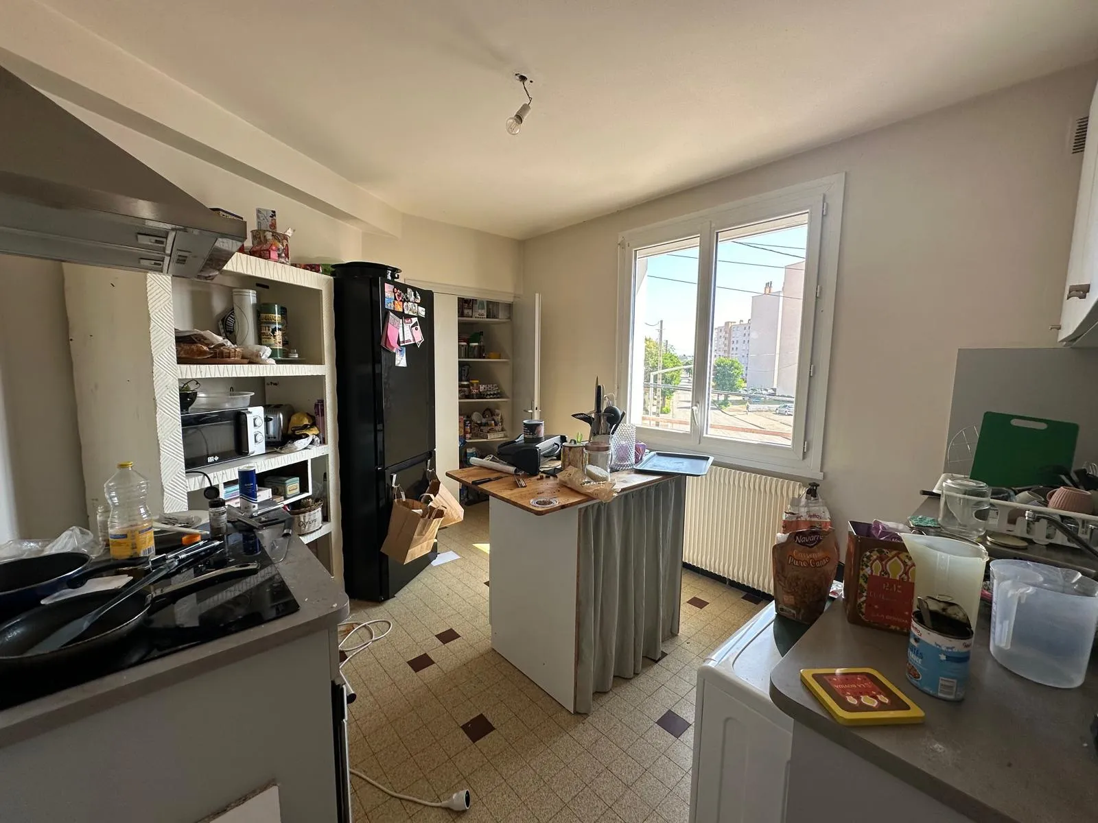 Appartement T3 de 74 m² à vendre avec garage, idéal pour investisseurs 