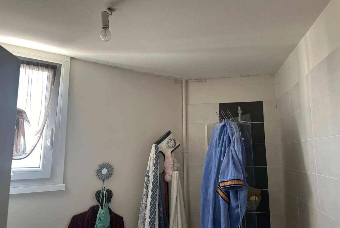 Appartement T3 de 74 m² à vendre avec garage, idéal pour investisseurs 