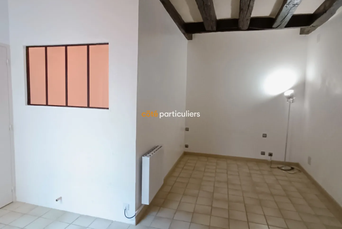 APPARTEMENT AUTHENTIQUE À VENDRE AU COEUR DE TOURS 