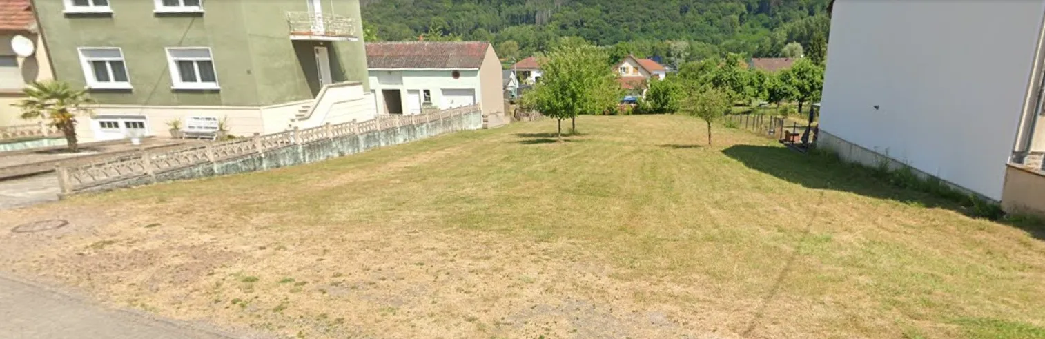 Terrain constructible de 1067 m² à Hargarten aux Mines - 48 000 € 