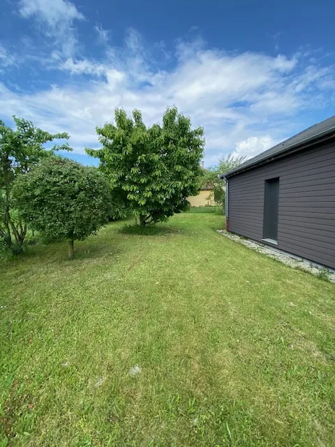 Achat Maison à Lavau - 147 m², 4 Chambres, Environnement Calme 