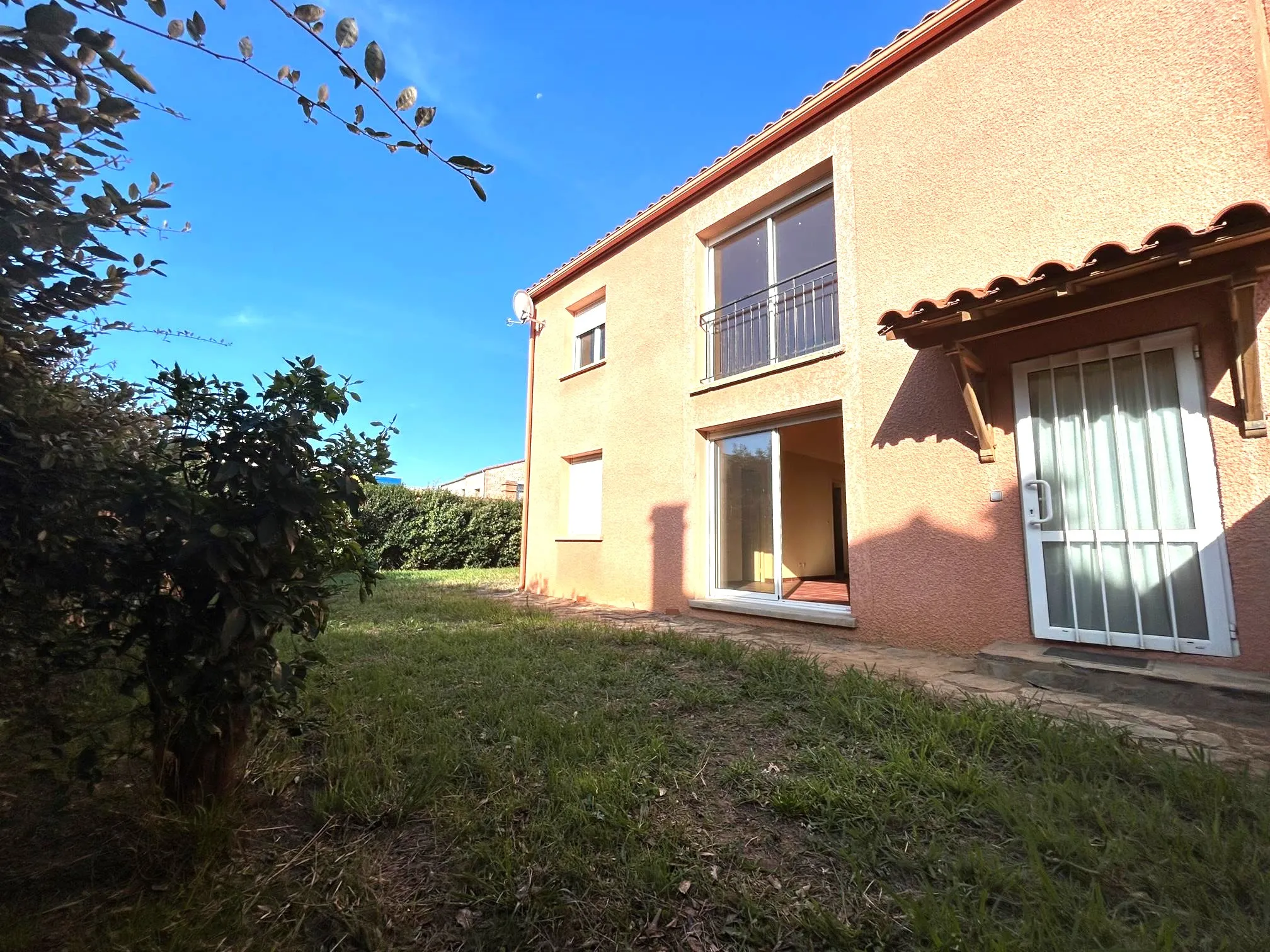 Villa spacieuse à vendre à Llupia - 275 000 EUR 