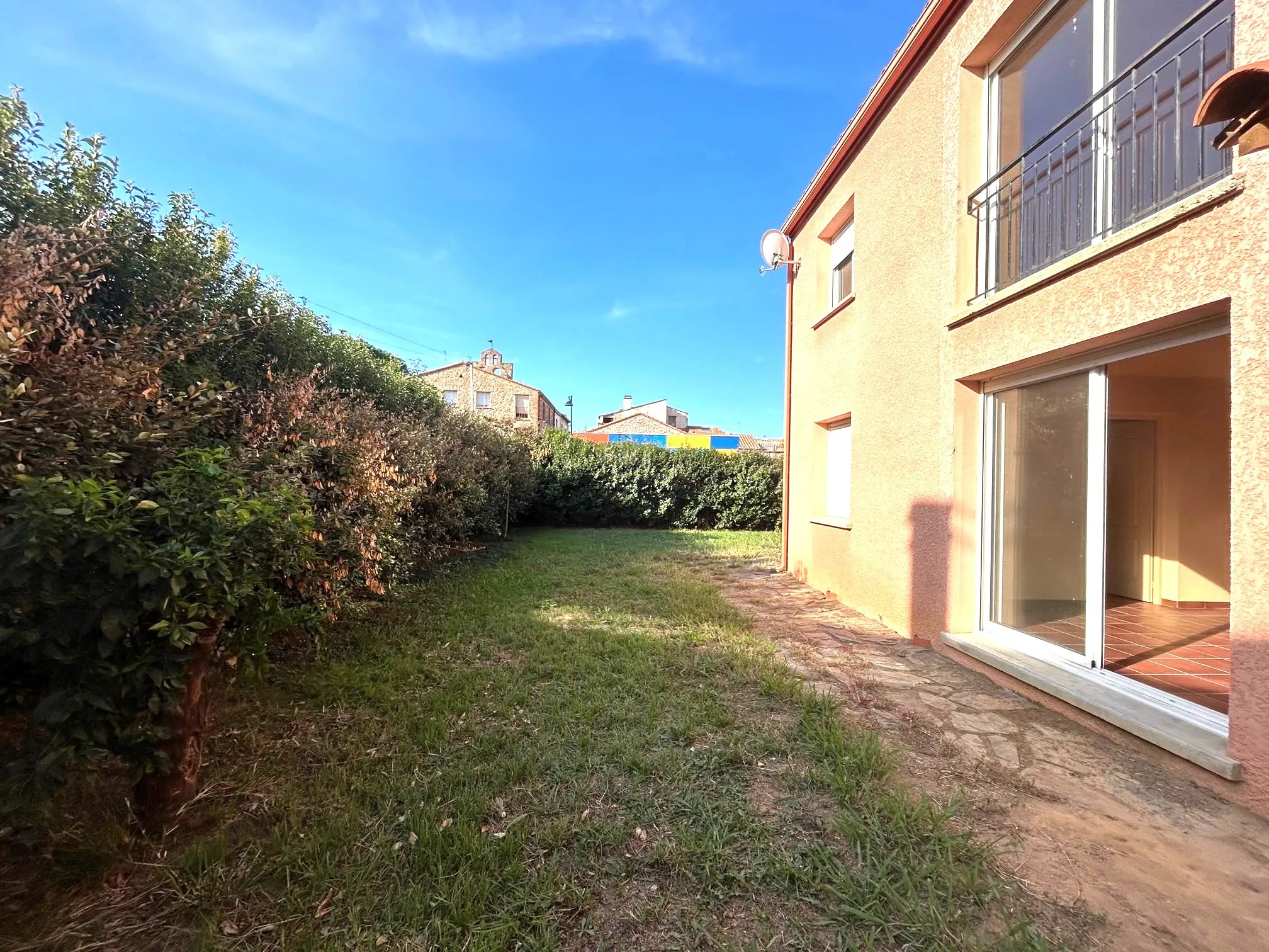 Villa spacieuse à vendre à Llupia - 275 000 EUR 