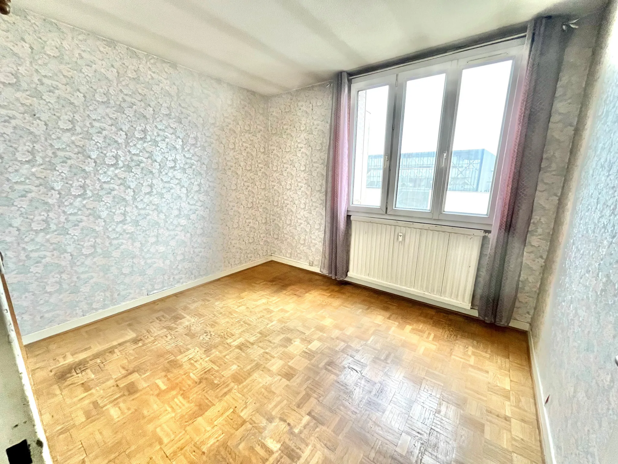 Appartement 3 pièces 67 m2 à Villeurbanne avec balcon et garage 