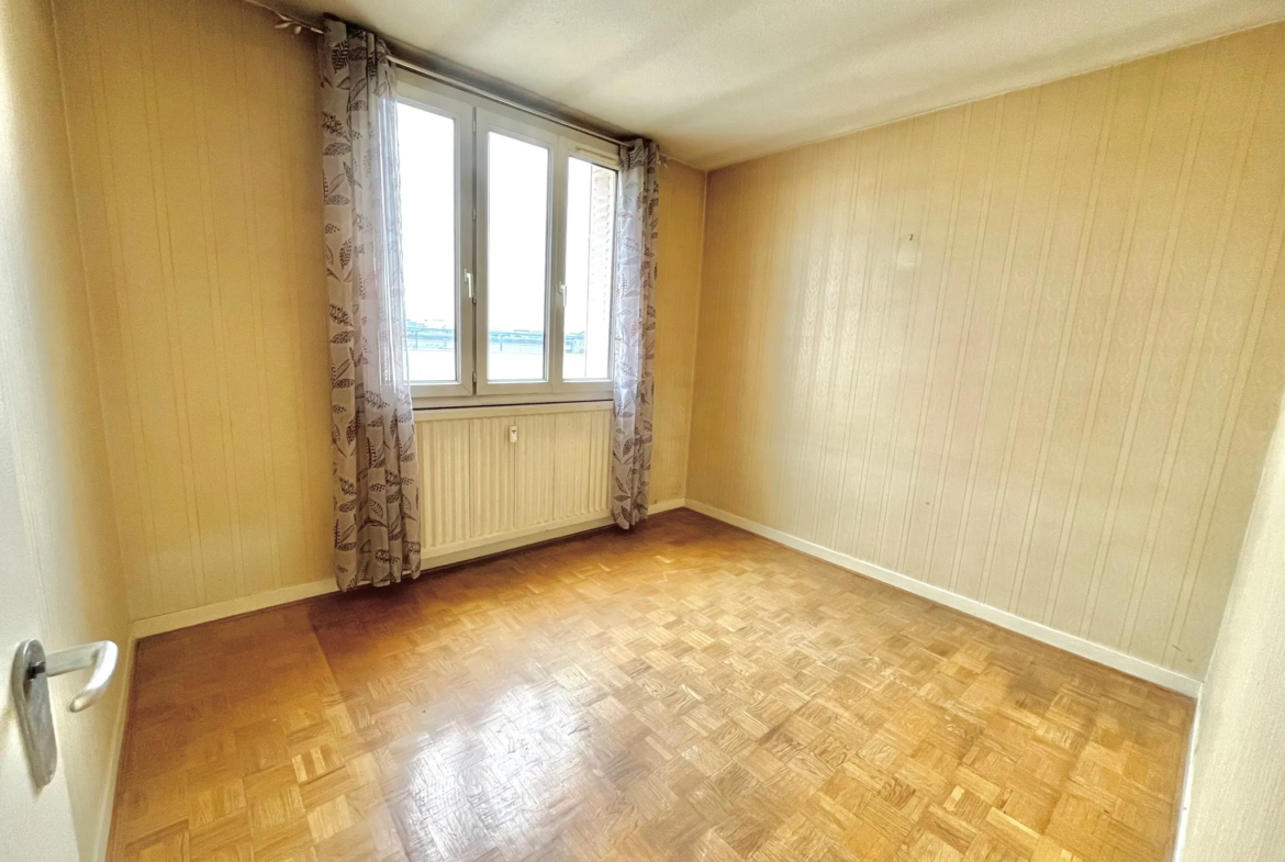 Appartement 3 pièces 67 m2 à Villeurbanne avec balcon et garage 