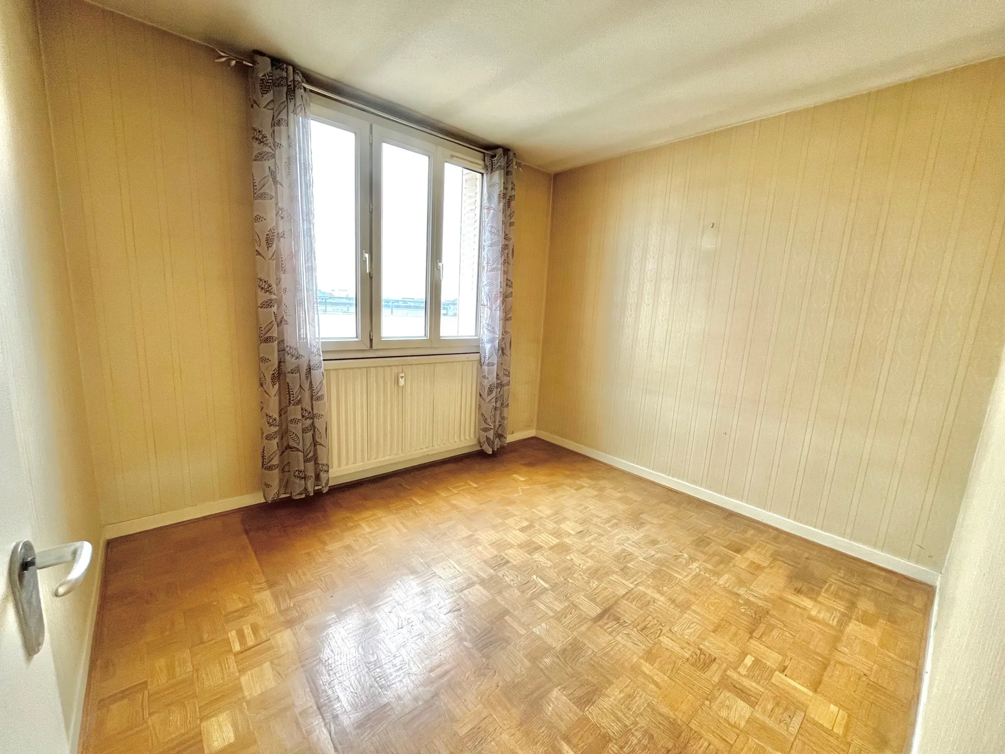 Appartement 3 pièces 67 m2 à Villeurbanne avec balcon et garage 