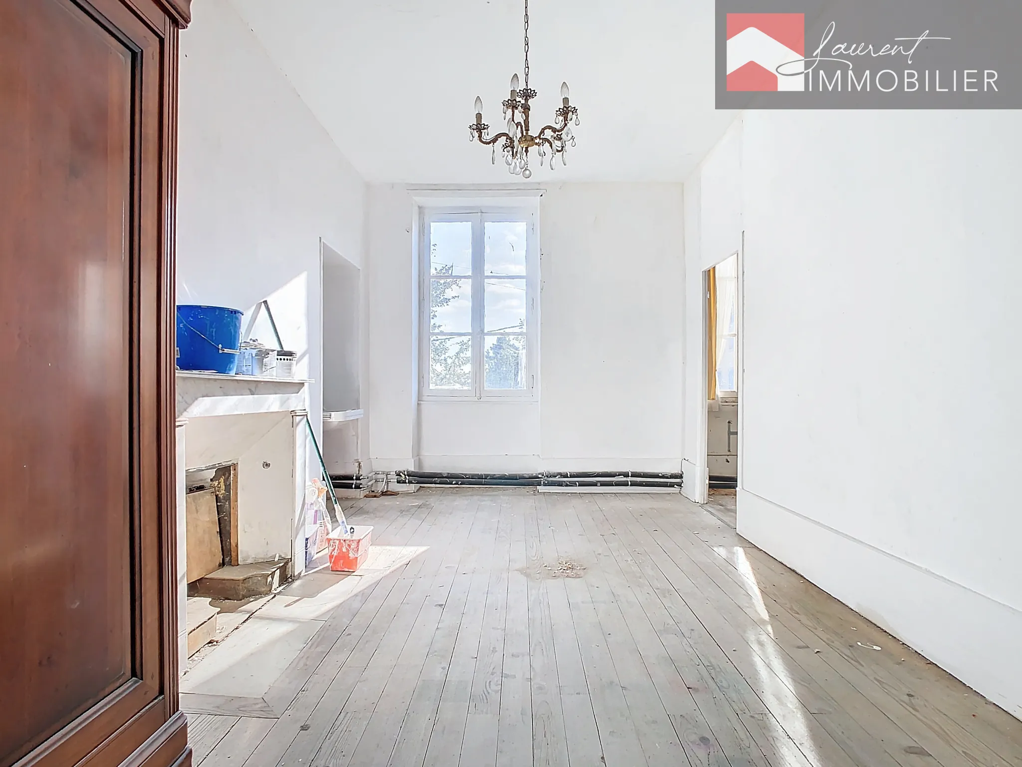 À Cuisery, maison bourgeoise à vendre avec jardin 