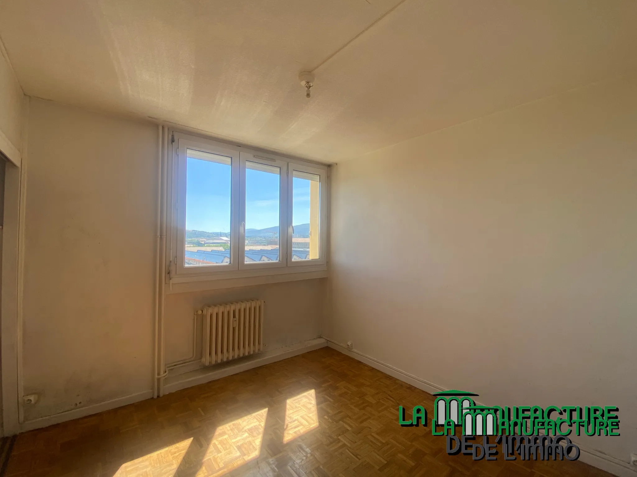 À vendre : Appartement F3 traversant à Saint-Étienne avec Balcons 