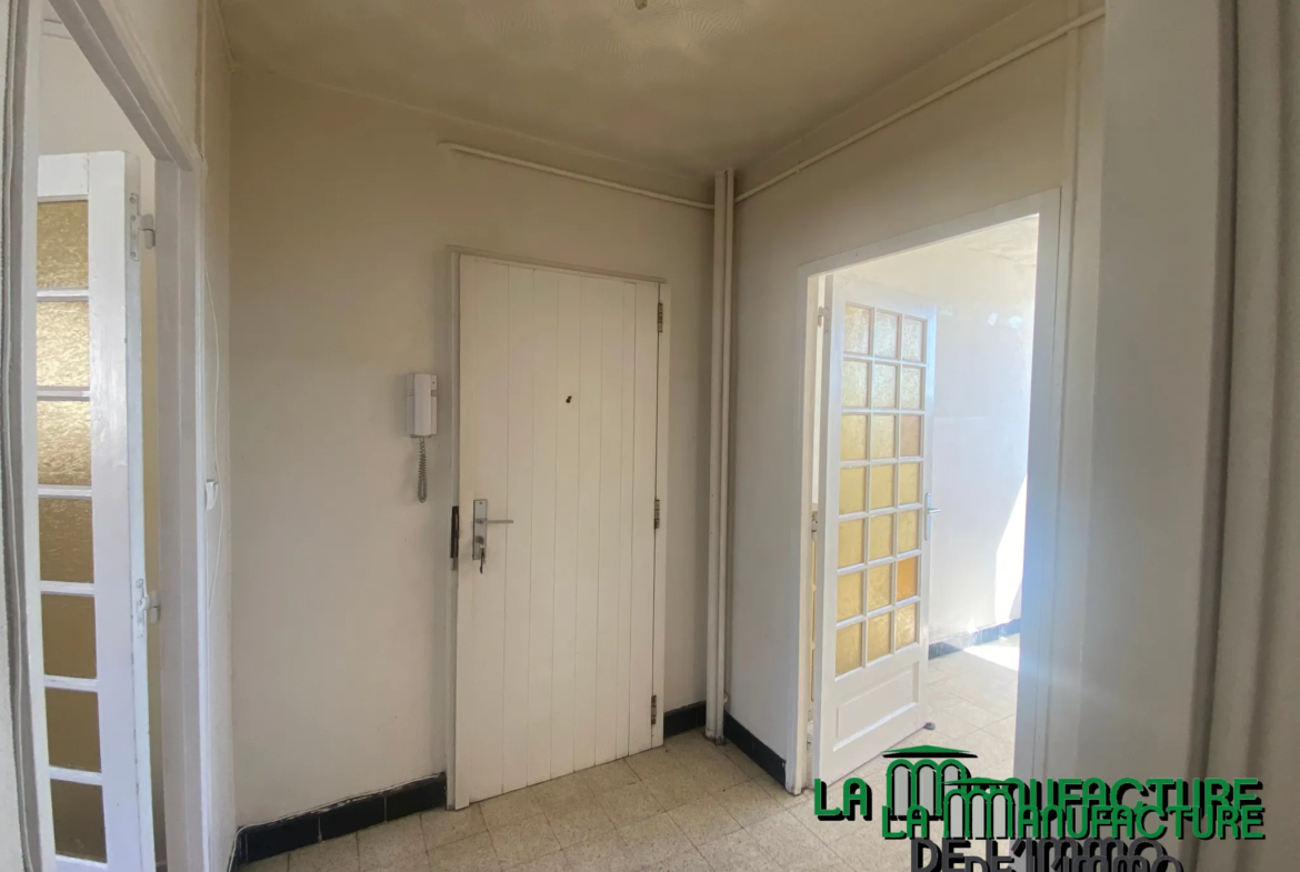 À vendre : Appartement F3 traversant à Saint-Étienne avec Balcons 