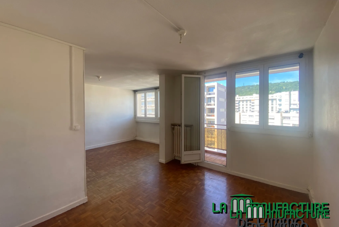 À vendre : Appartement F3 traversant à Saint-Étienne avec Balcons 