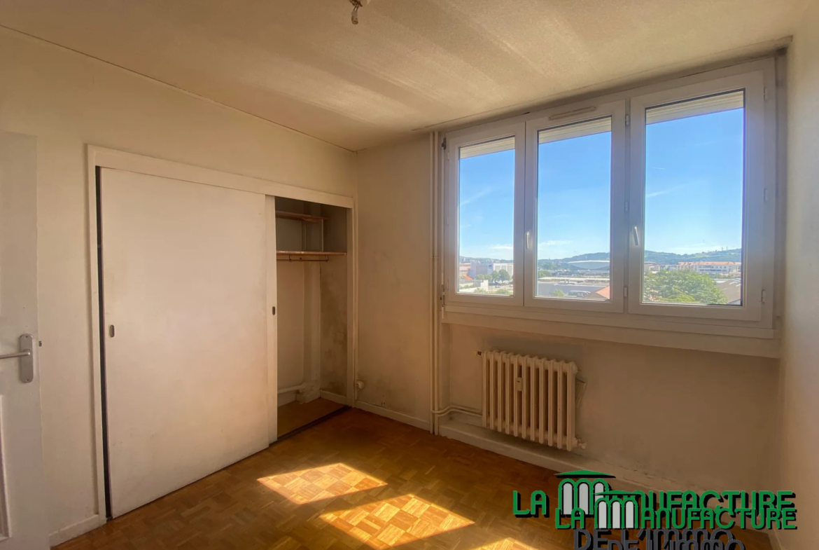 À vendre : Appartement F3 traversant à Saint-Étienne avec Balcons 