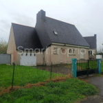 Maison à vendre au centre bourg de Henanbihen avec jardin