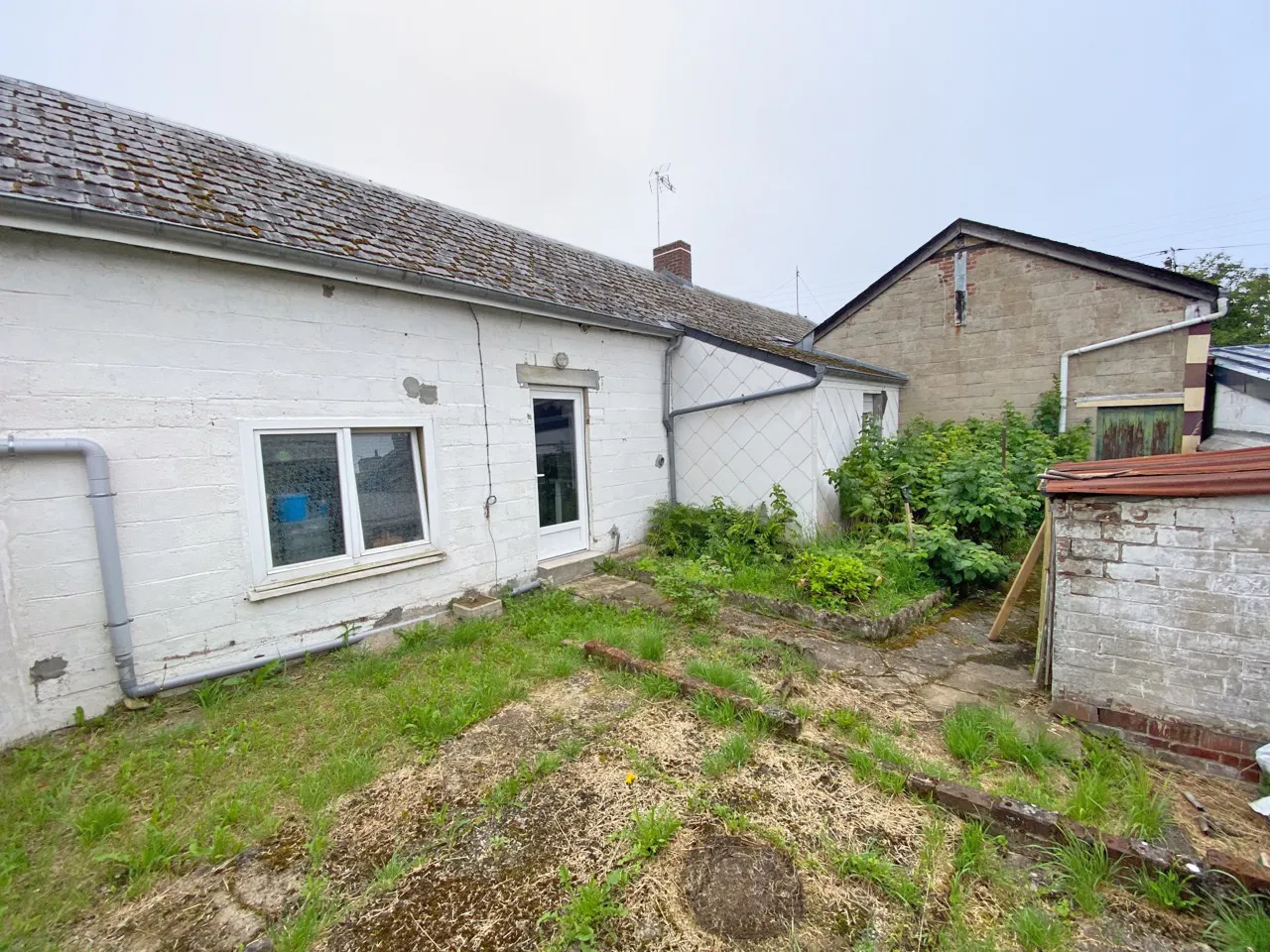 Maison de plain-pied à vendre à Jeumont avec terrain sud 