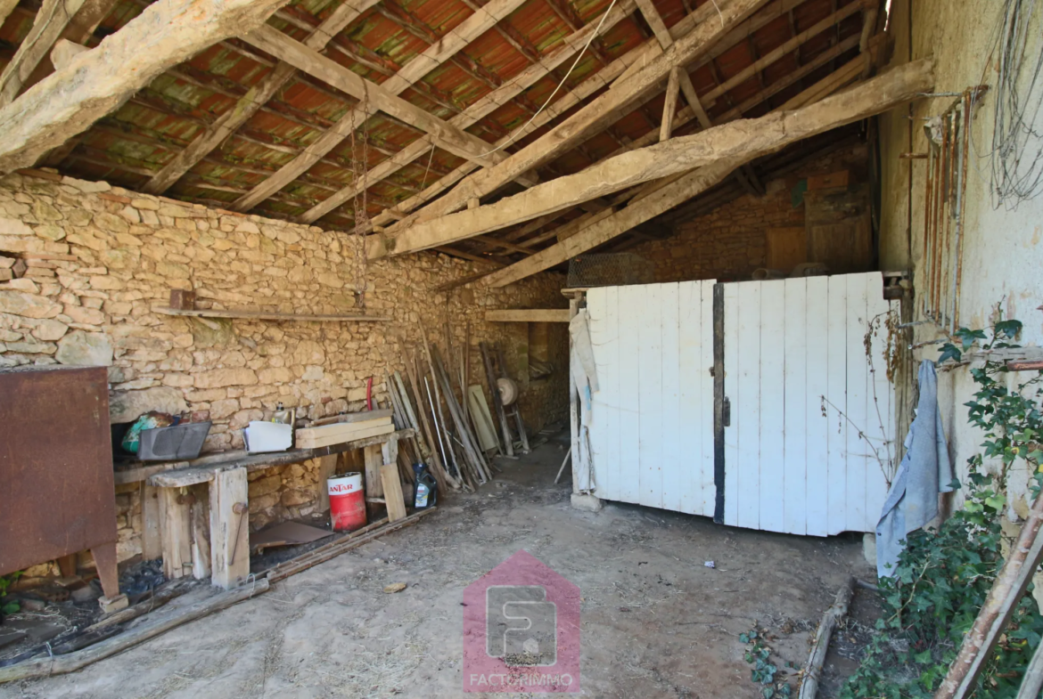 Propriété en pierre à Puy l'Évêque, 7 Ha, 6 chambres 