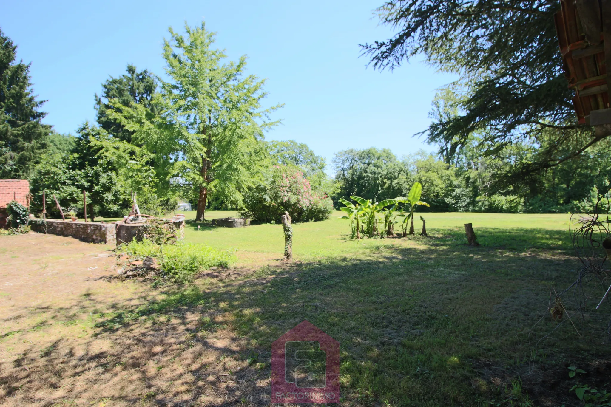 Propriété en pierre à Puy l'Évêque, 7 Ha, 6 chambres 