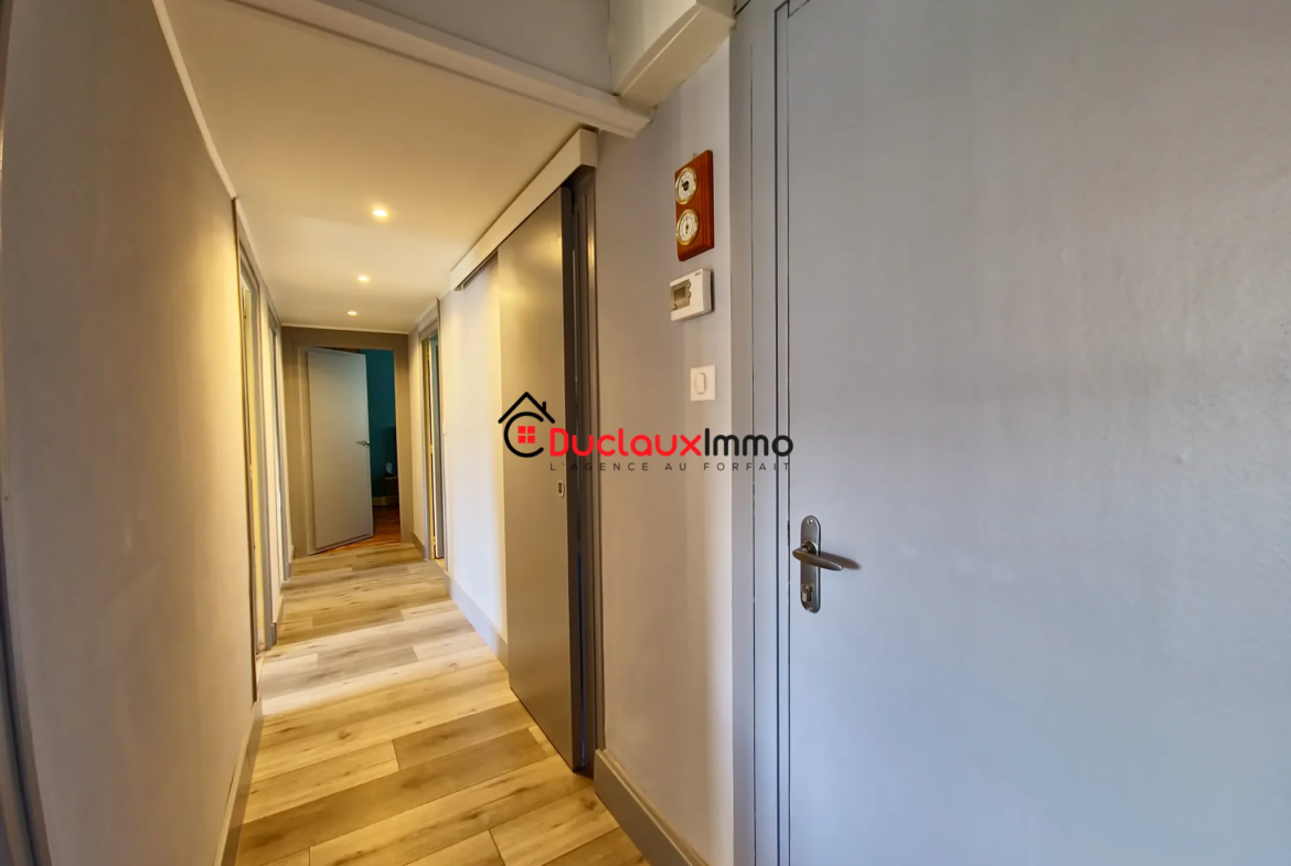 Appartement rénové T4 à Polminhac à vendre 