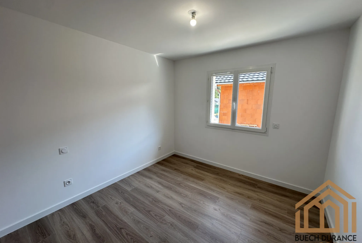 Maison neuve de plain-pied avec 3 chambres à vendre à Saint-Étienne-Le-Laus 