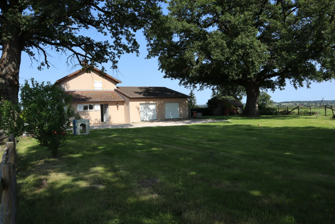 Maison de village à Volesvres - 144 m² avec terrain clos 