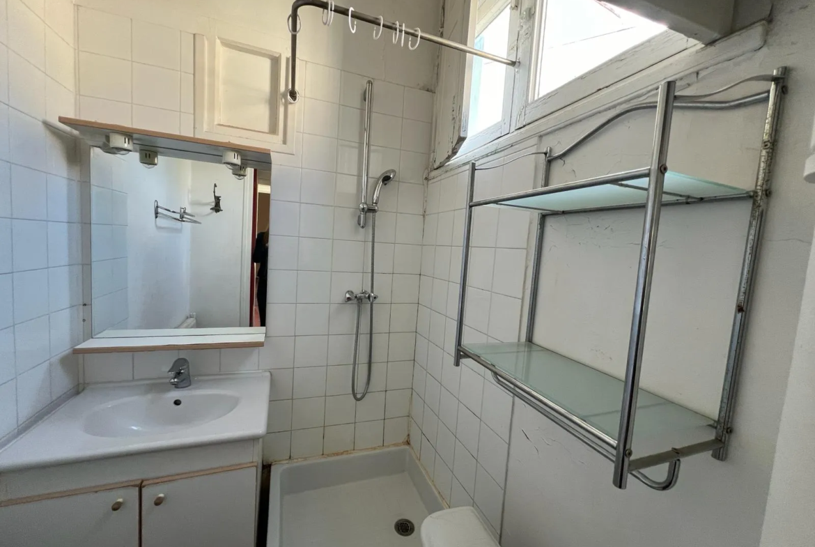 Studio à vendre à Nîmes, quartier Carnot 