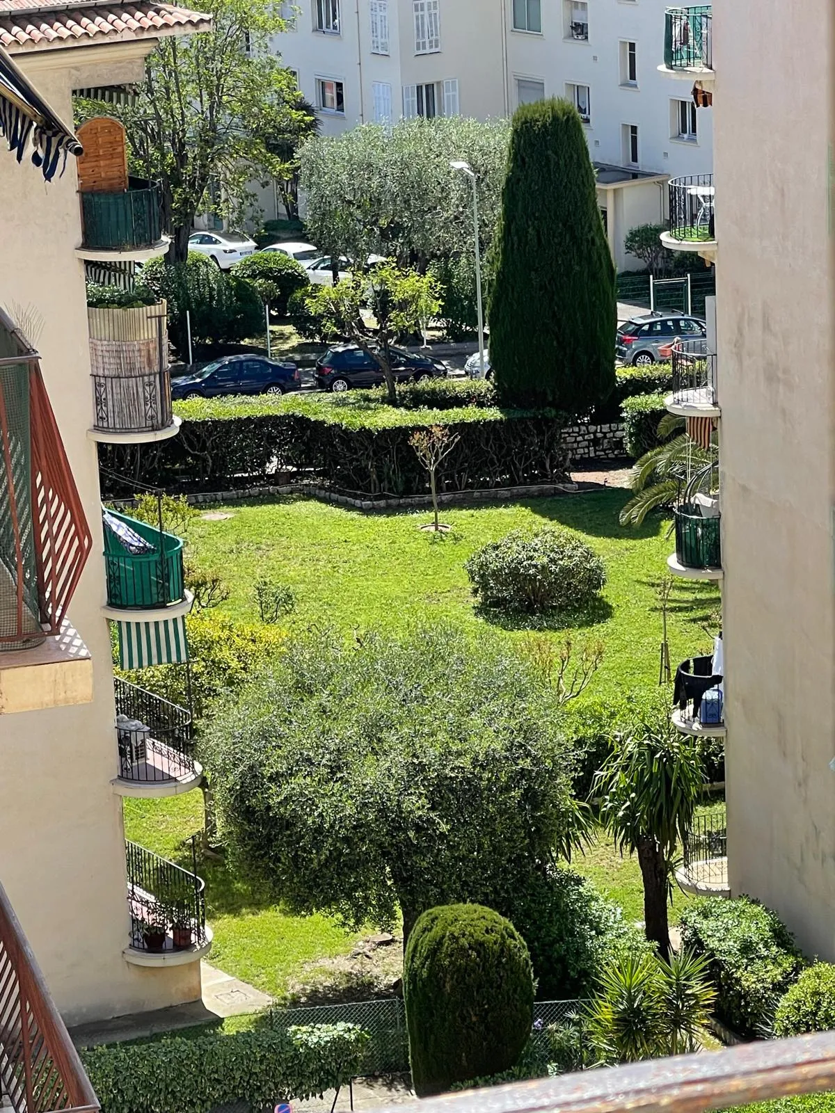 À vendre : Appartement à Nice Carras - 2 Studios avec Vue Mer 