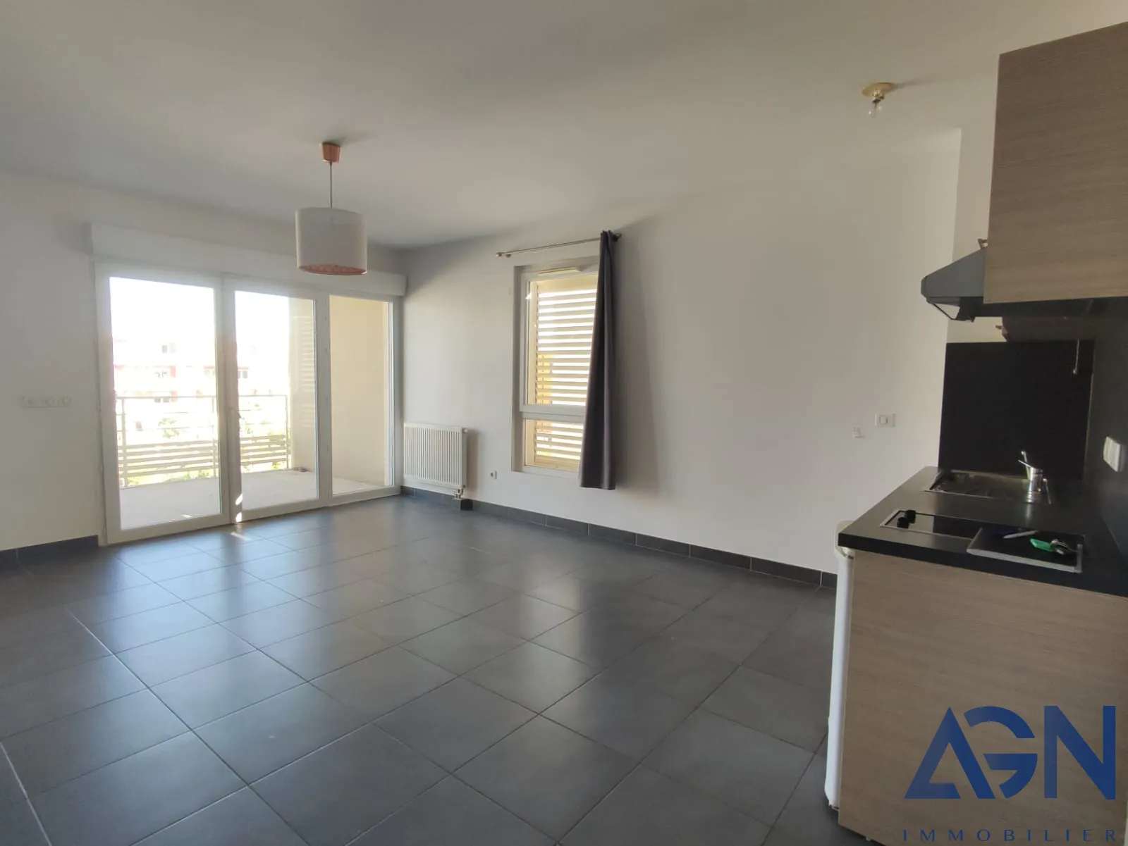 À vendre : Appartement 2 pièces avec terrasse et parking à Juvignac 