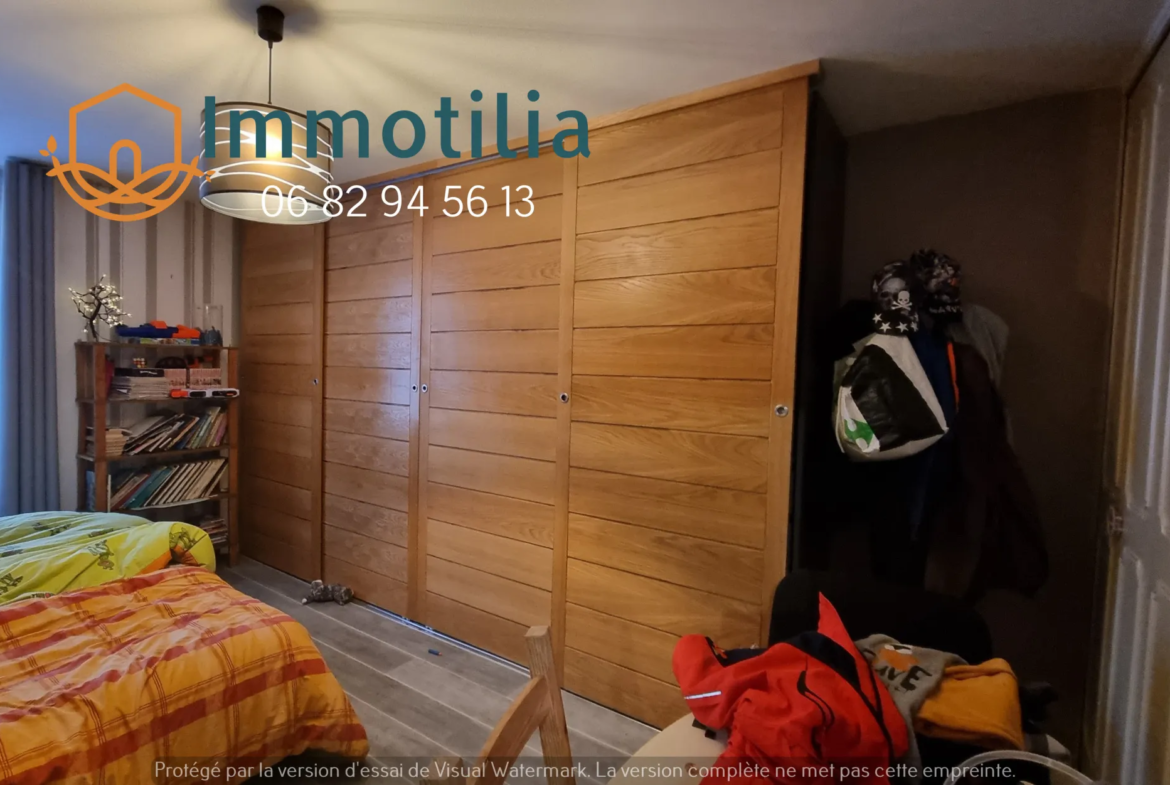 Immeuble à vendre à Nangis - Appartement F5 et local commercial 