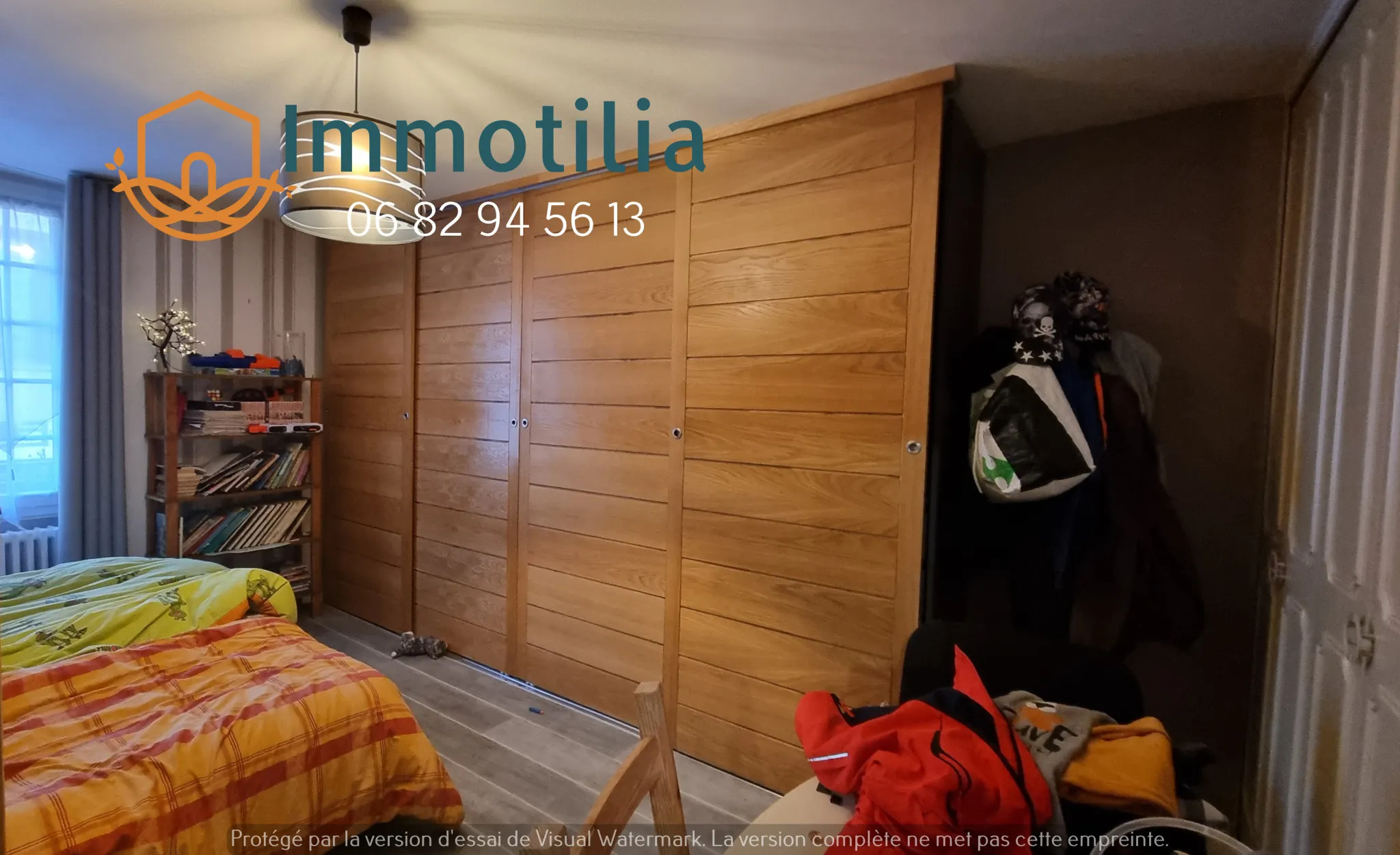 Immeuble à vendre à Nangis - Appartement F5 et local commercial 