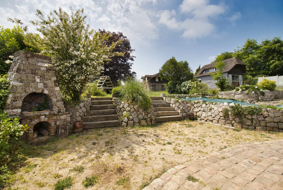 Maison avec dépendances à Doudeville - 4 chambres - 290 m² 