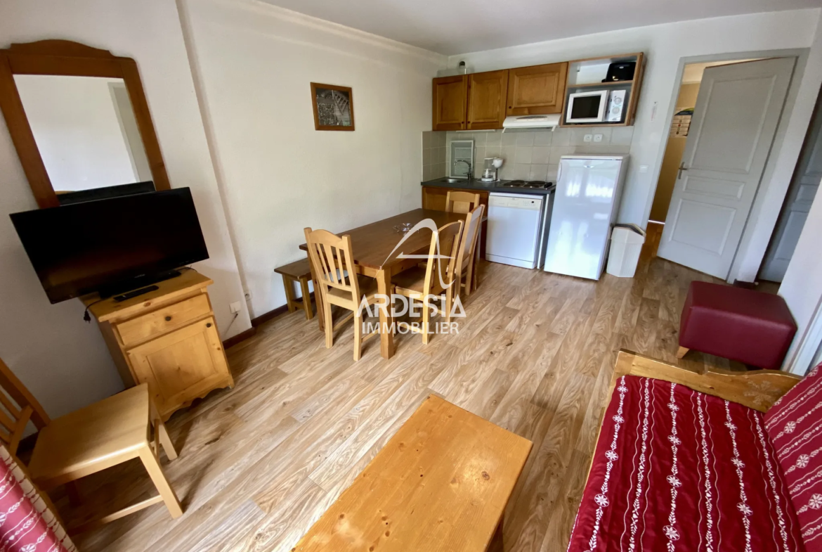 À vendre : Appartement de 42 m² à Albiez-Montrond avec 2 chambres 