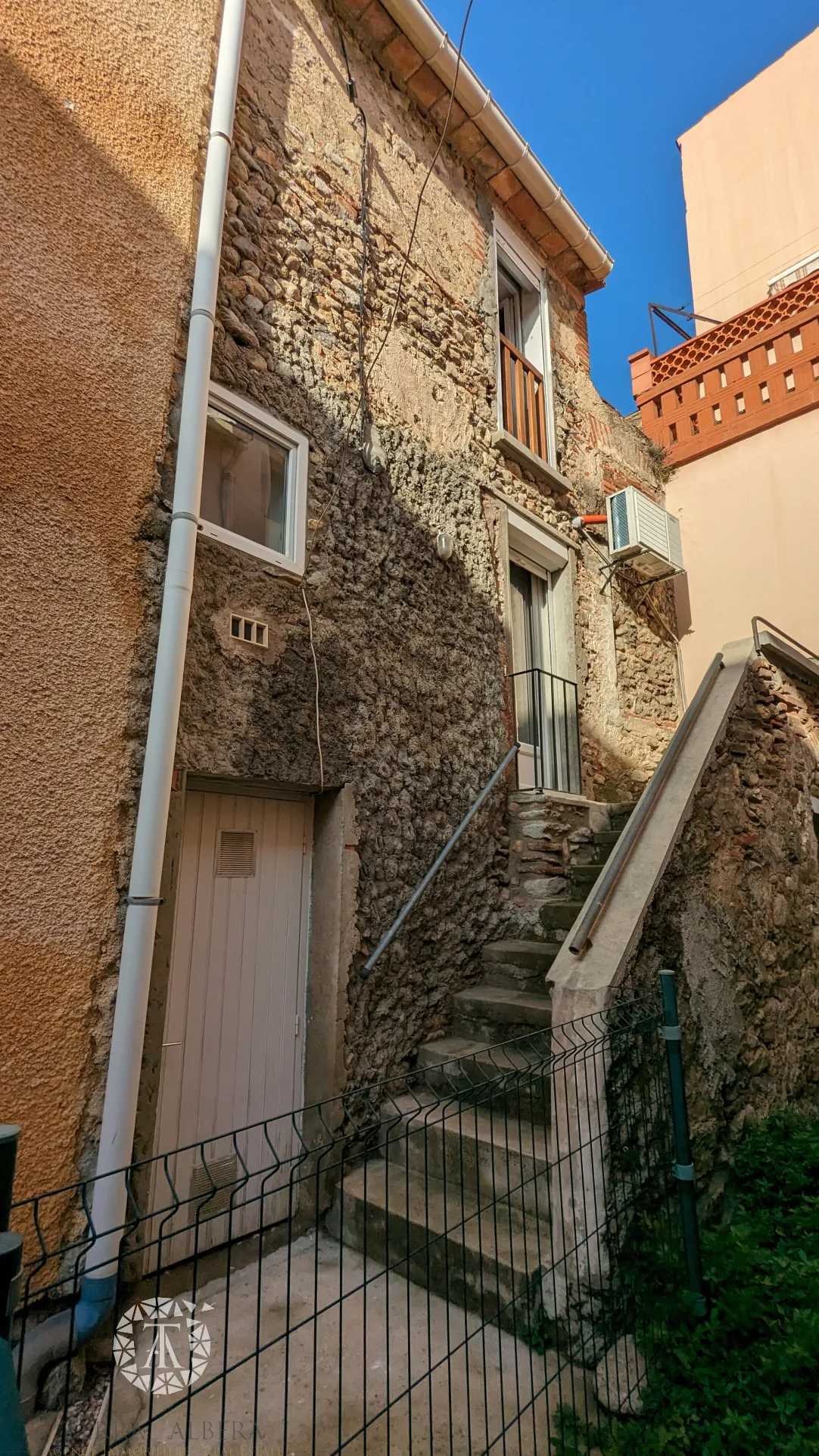 Maison de village à vendre à St André pour 85 200 euros 