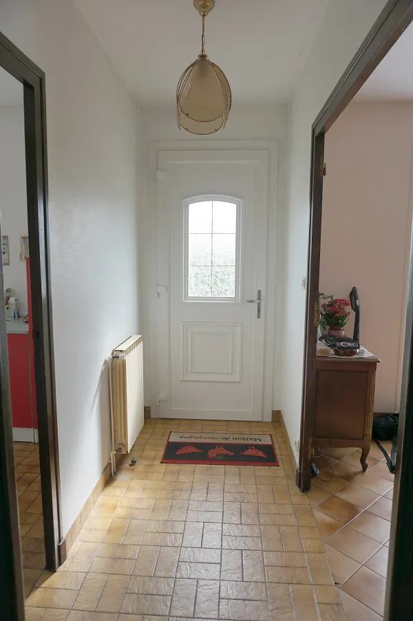 Jolie maison individuelle avec sous-sol à Varenne st Germain 