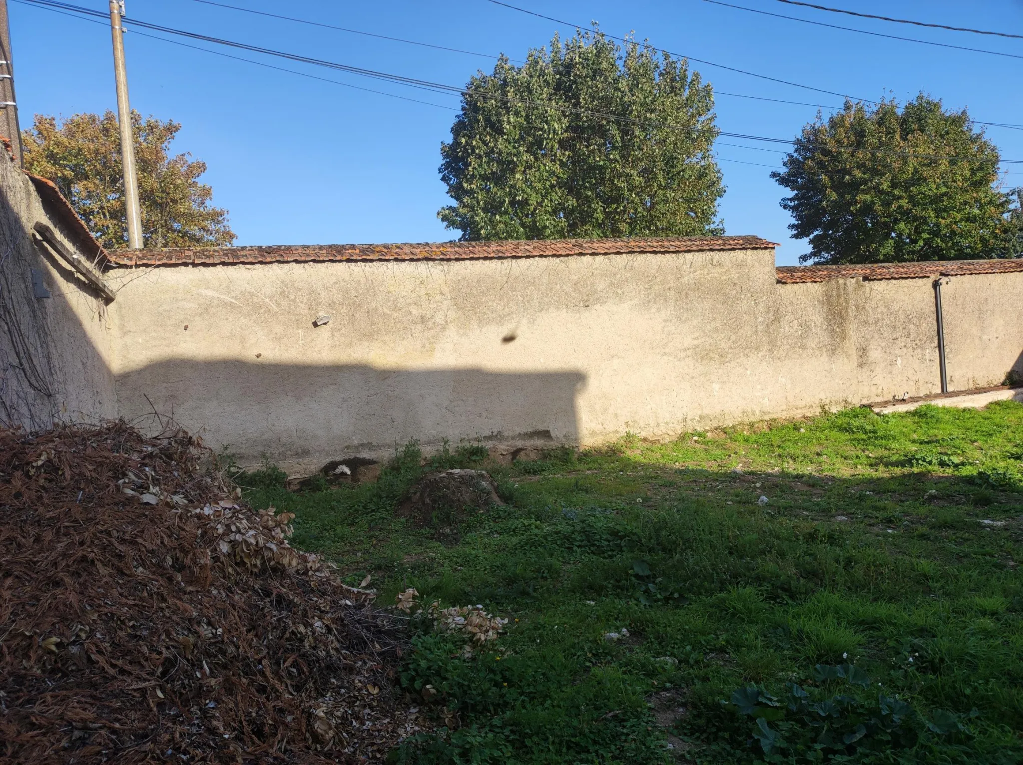 Terrain à bâtir de 330 m² à Angerville, proche de Dourdan 