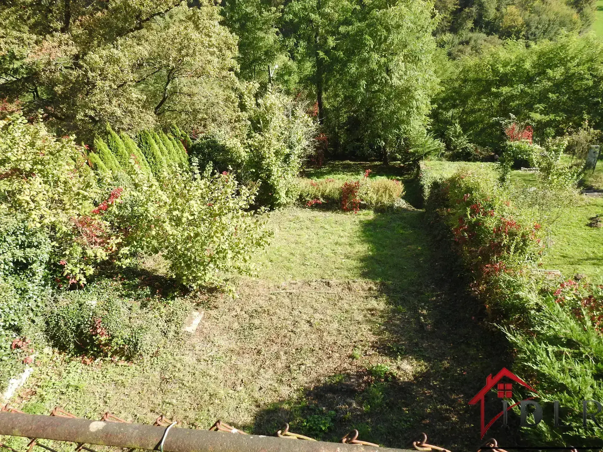 Charmante maison ancienne à Chatillon sur Saône avec vues panoramiques 