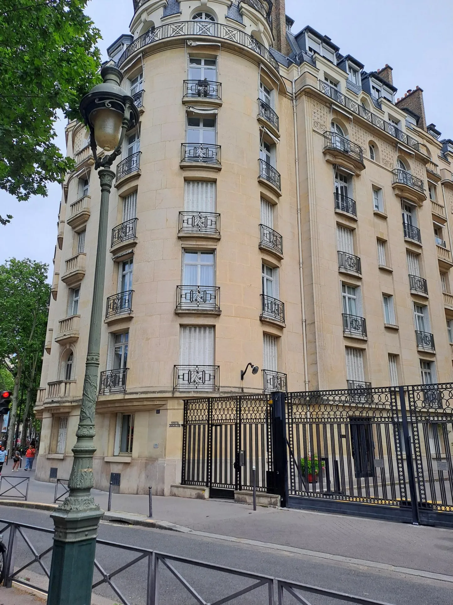 Chambre de Service à la Villa Jocelyn, Paris 75016 