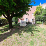 Maison de village à rénover avec jardin et garage près de Bédoin