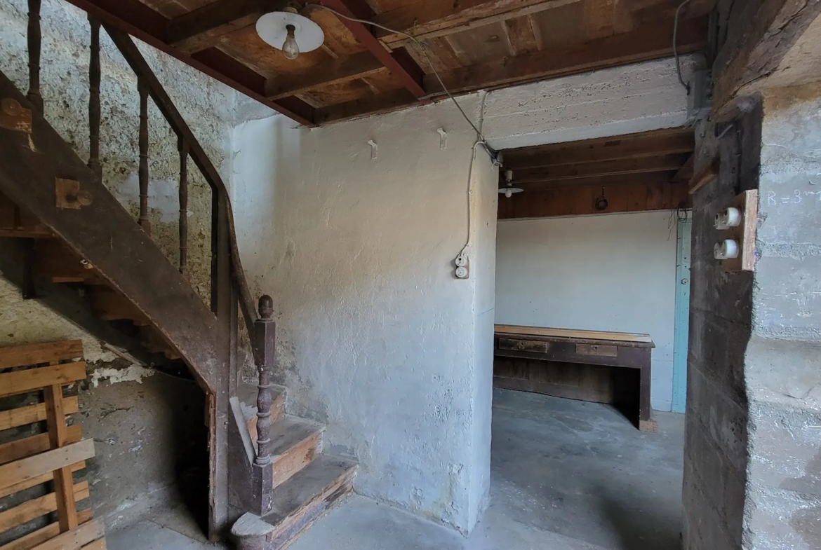 Atelier Local à vendre à La Jumellière entre Chalonnes sur Loire et Chemillé 