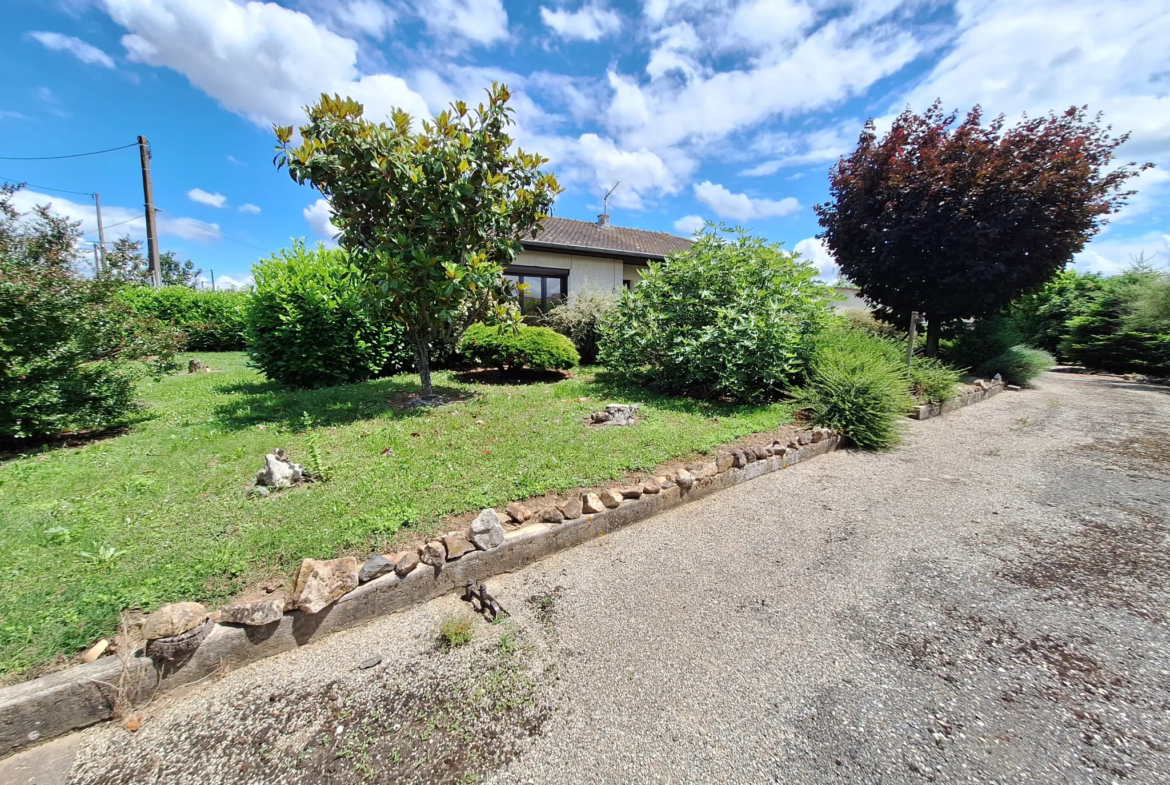 Maison de plain-pied à vendre à Assieu - 61 m² 