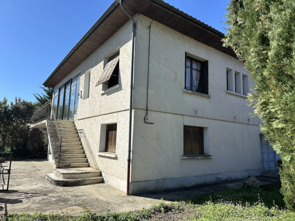 Maison d'habitation avec sous-sol et étage à Fleurance