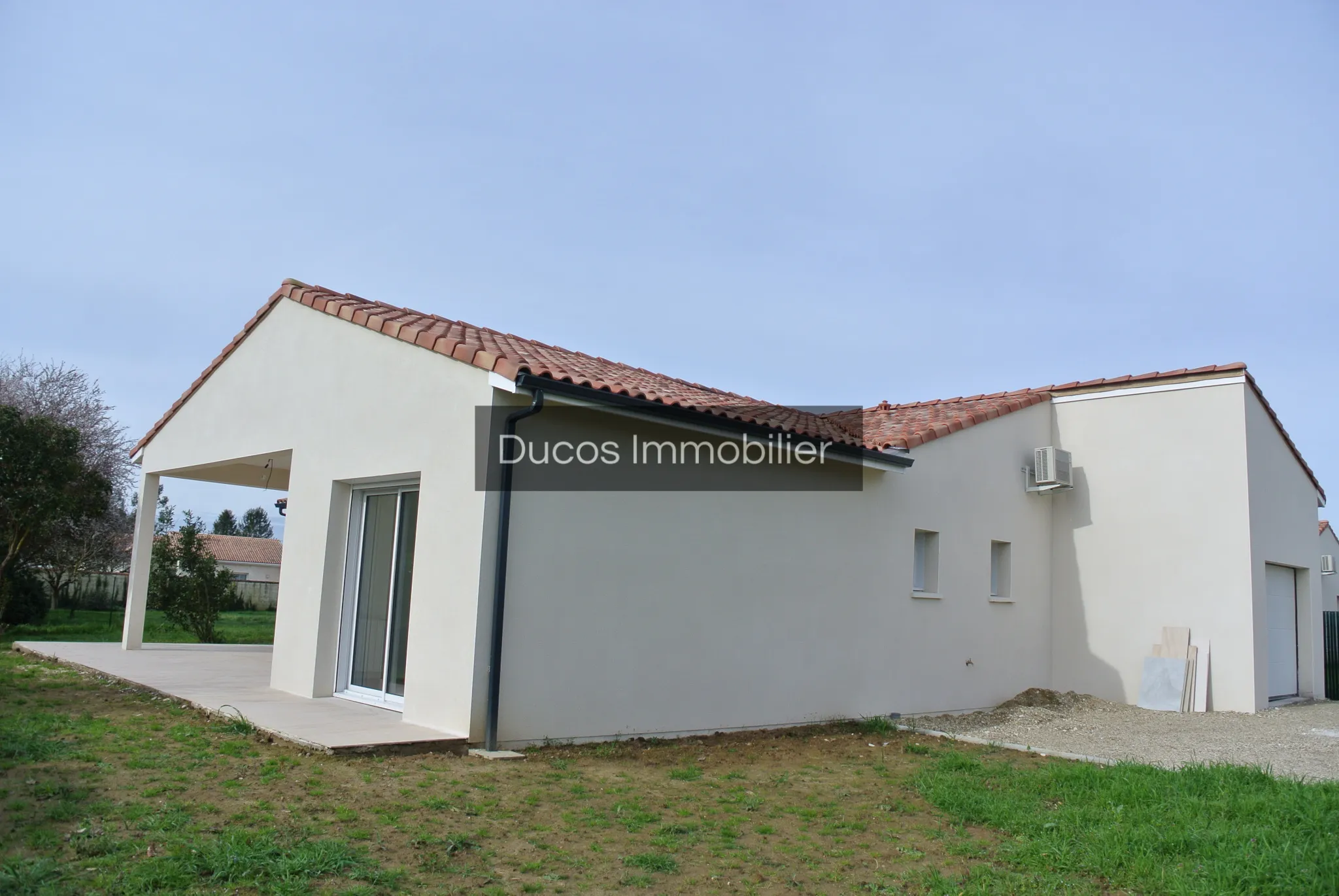 Villa contemporaine à vendre à Beaupuy - 4 chambres et terrain clos 