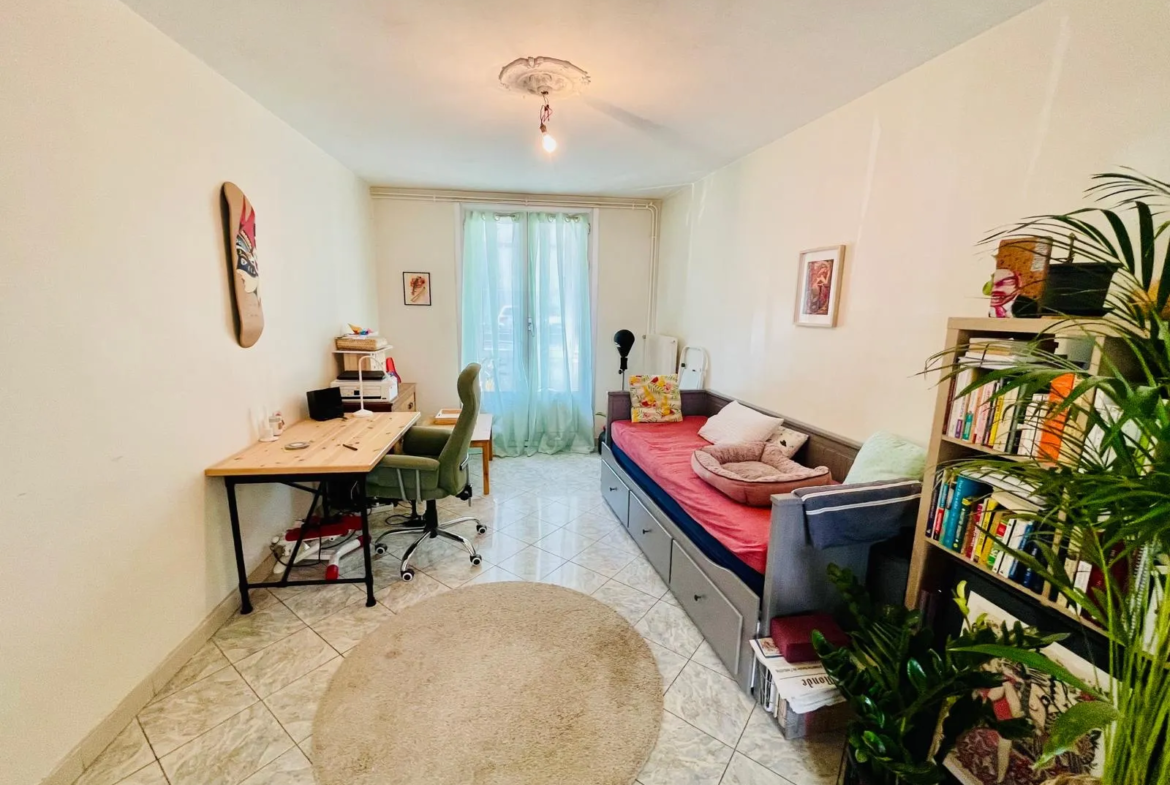 Vente Appartement F4 68 m² à Grenoble - Investisseur idéal 