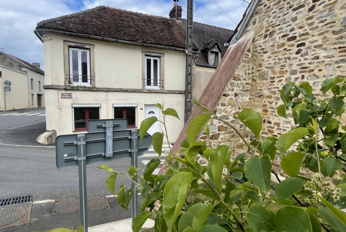 Maison de bourg à vendre à Necy avec 4 chambres 