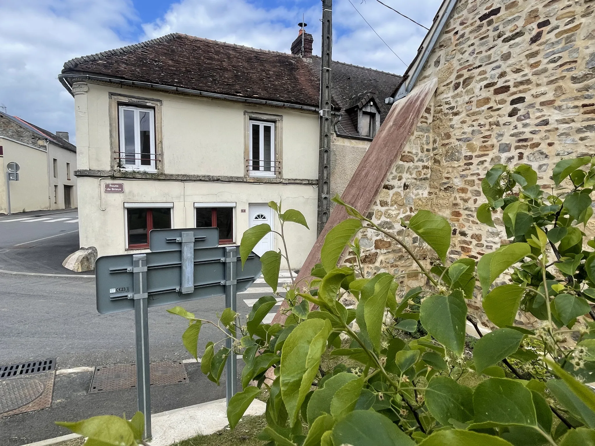 Maison de bourg à vendre à Necy avec 4 chambres 