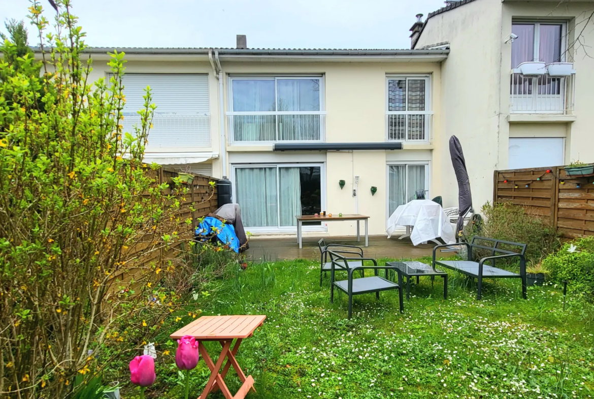 Maison familiale fonctionnelle à vendre à Osny 