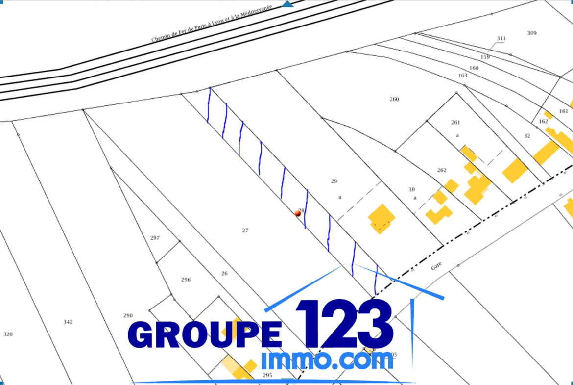 Terrain constructible de 2020 m2 à Vergigny à vendre 