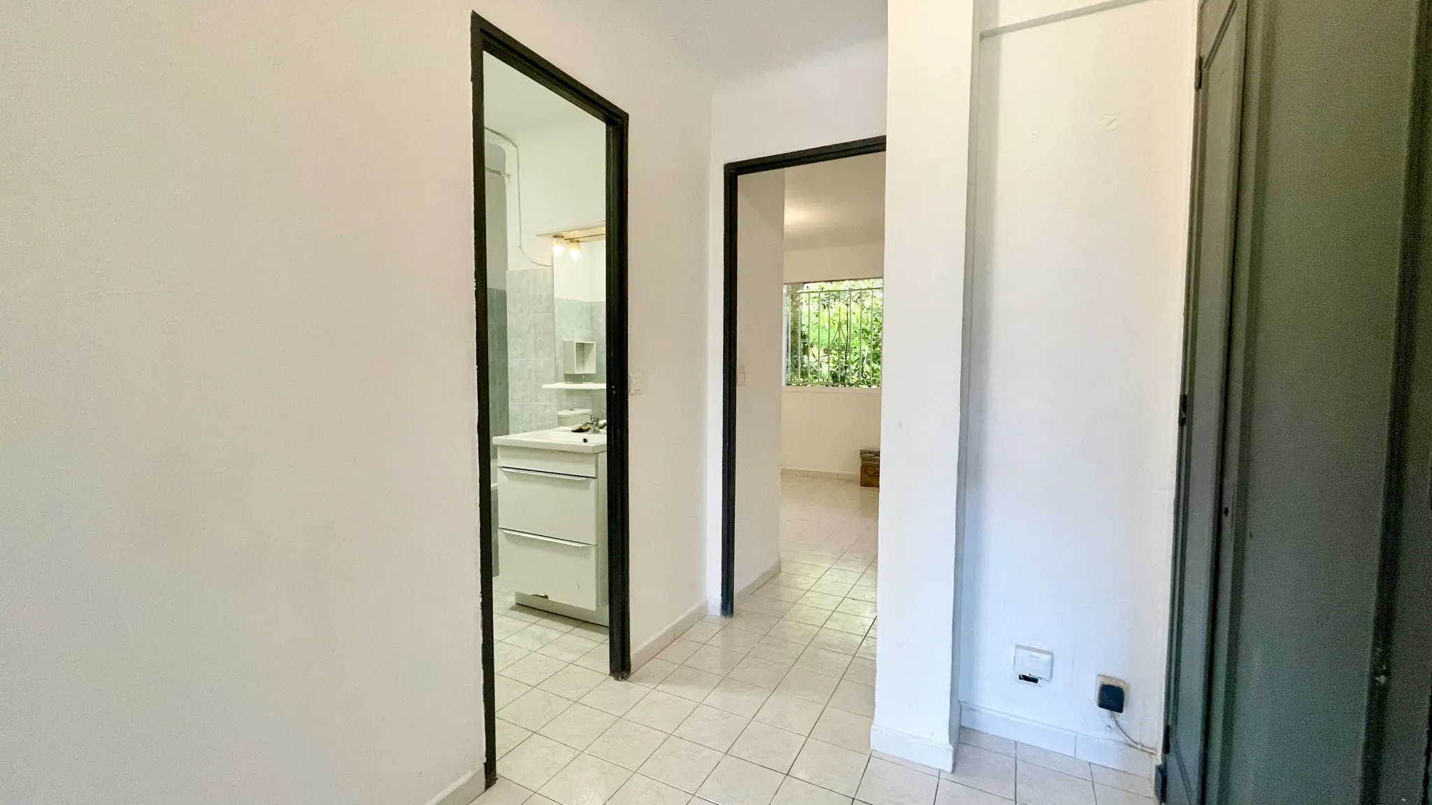 À vendre : Appartement 2 pièces à Cannes avec parking et cave 