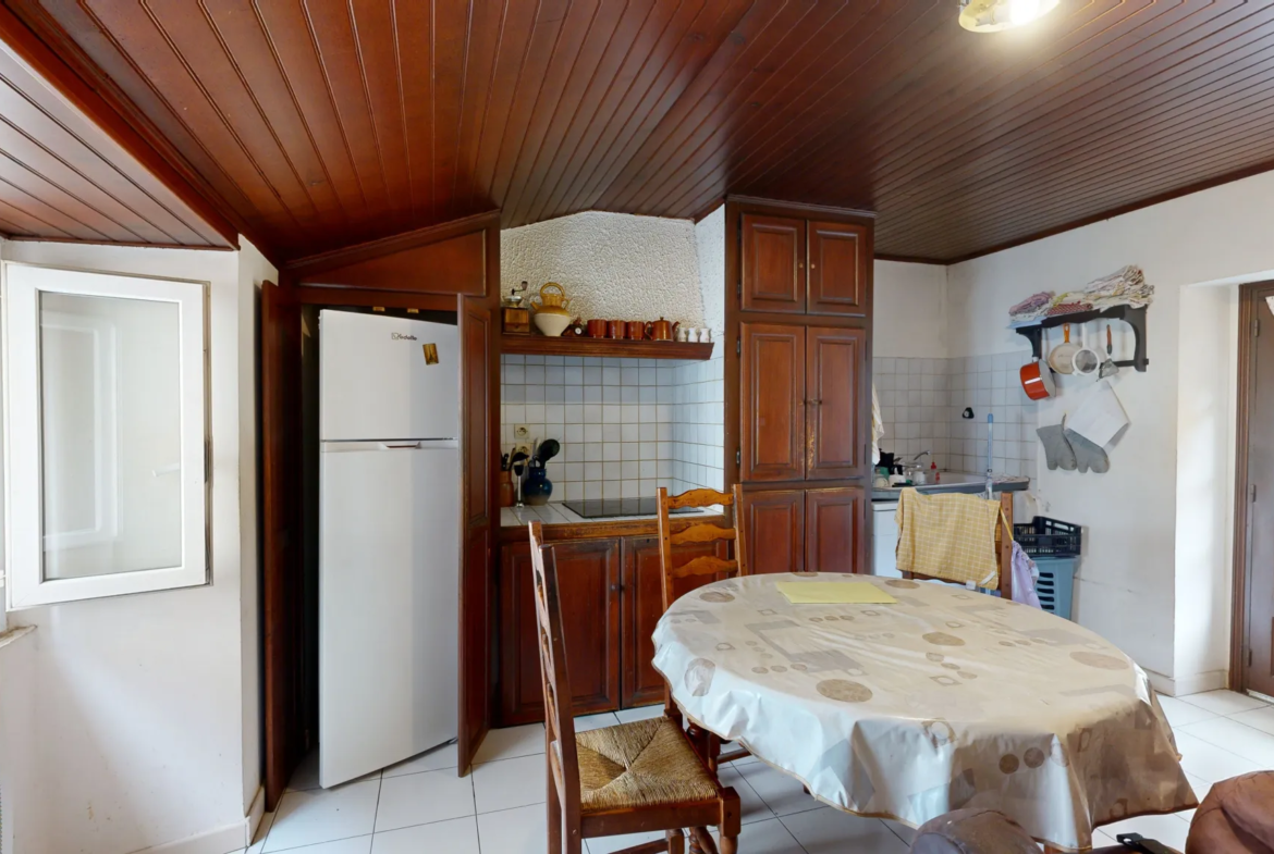 À vendre : Appartement T2 à rénover à Bastia 