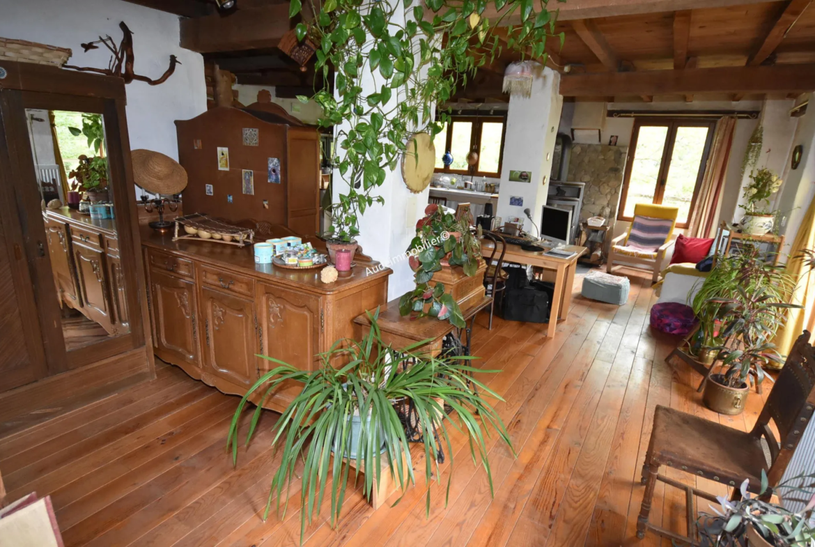 Maison style chalet avec jardin à Limoux à vendre 