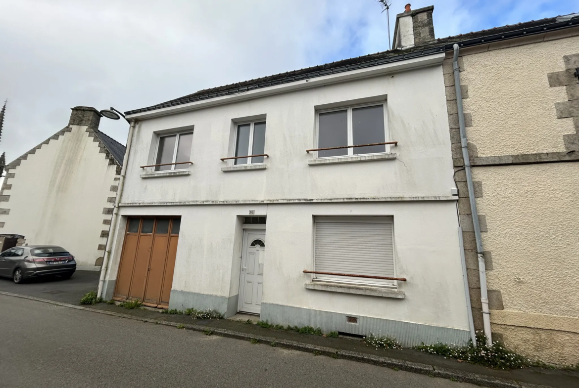 Maison de Bourg à Bieuzy - 4 chambres, garage et grenier 