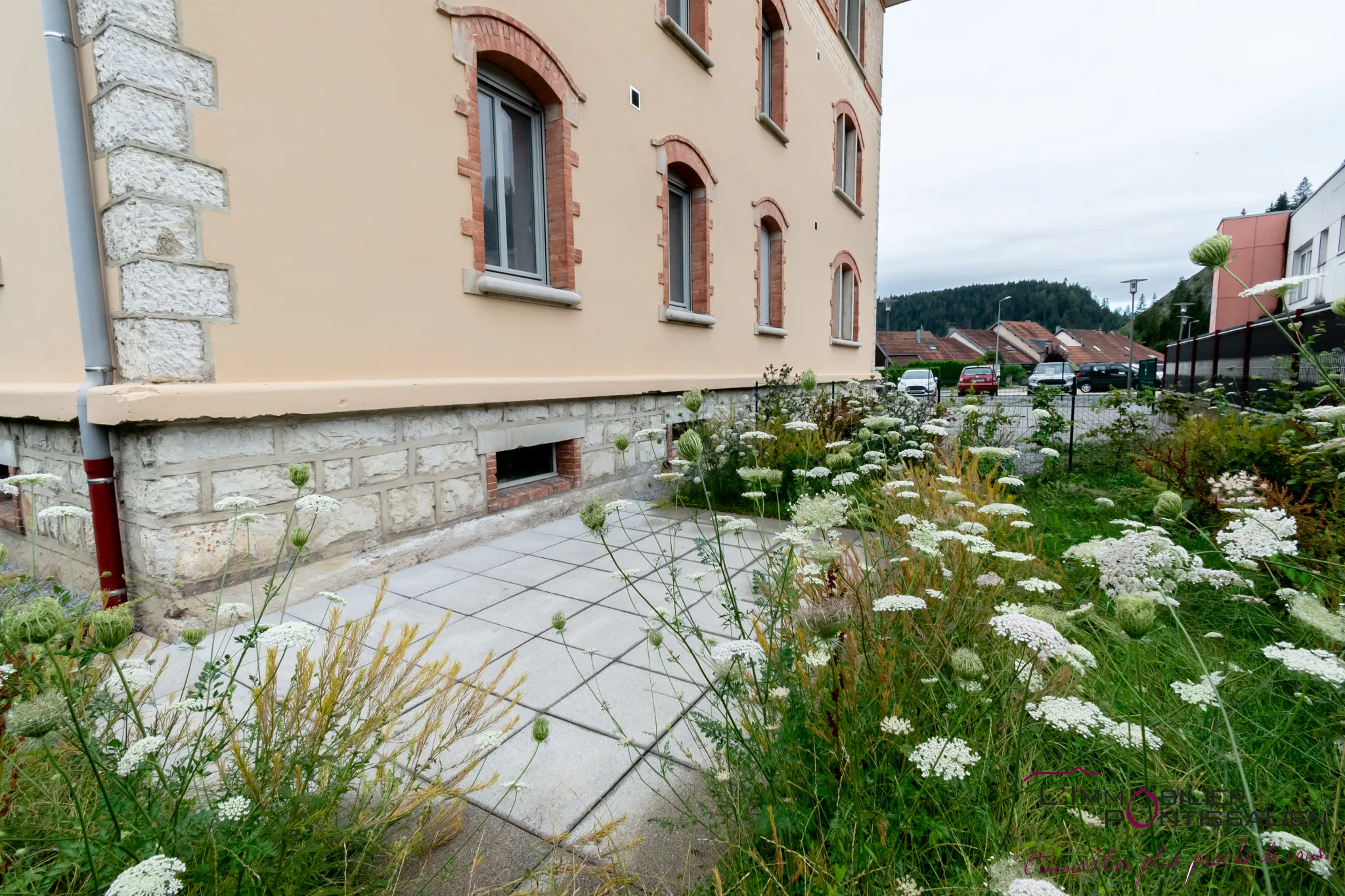 Appartement neuf de type 2 à La Cluse et Mijoux avec jardin 