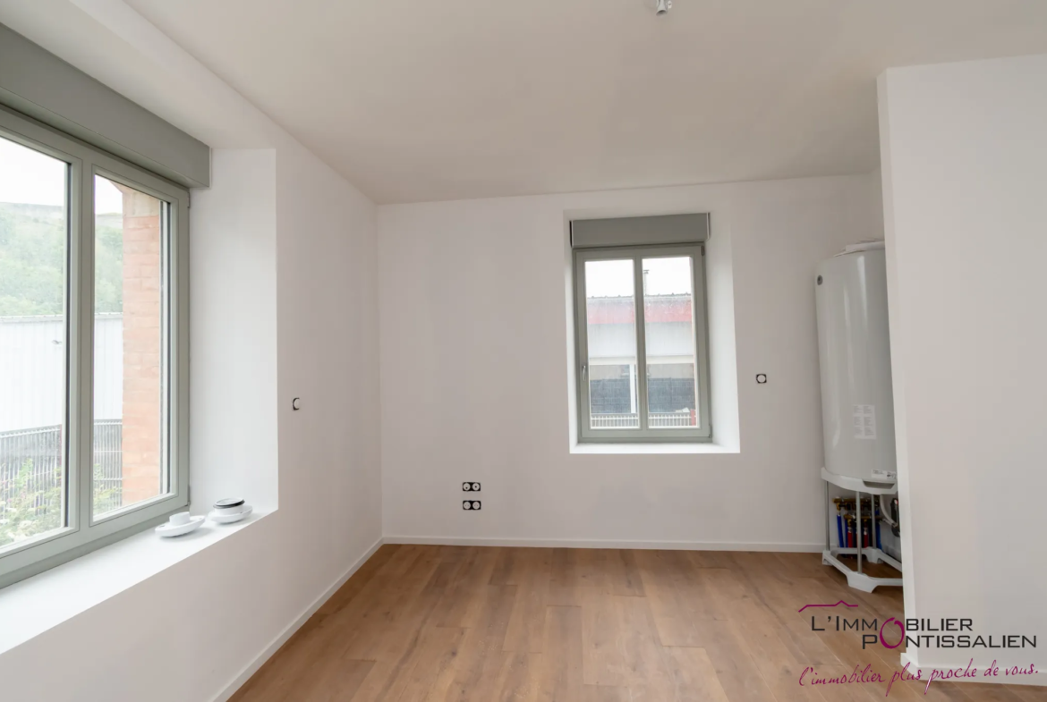 Appartement neuf de type 2 à La Cluse et Mijoux avec jardin 